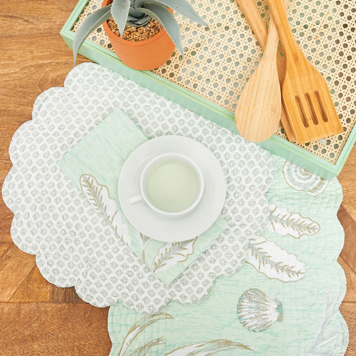 Breezy Shores Table Linens