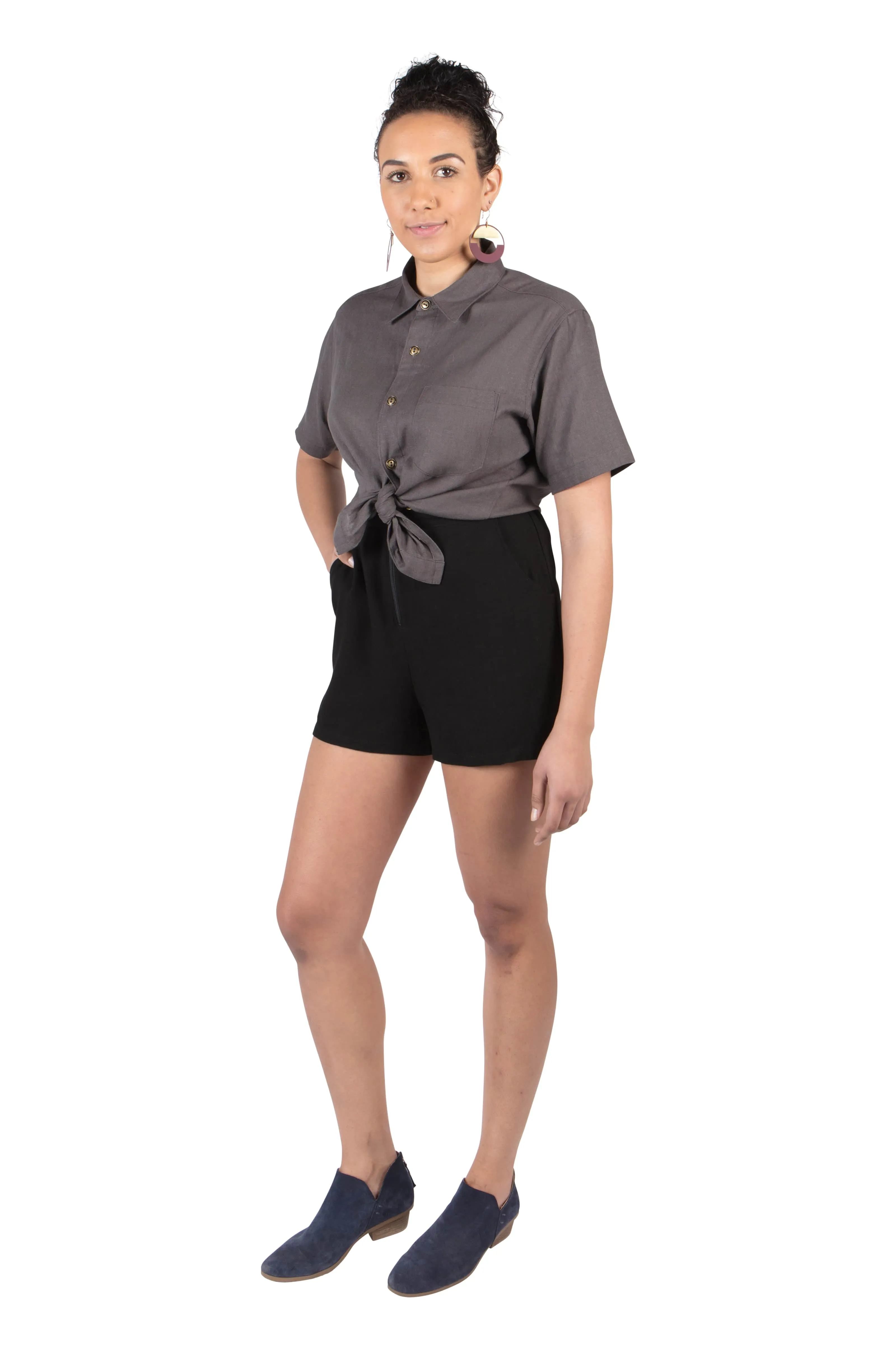 Breezy Shorts in Black Linen