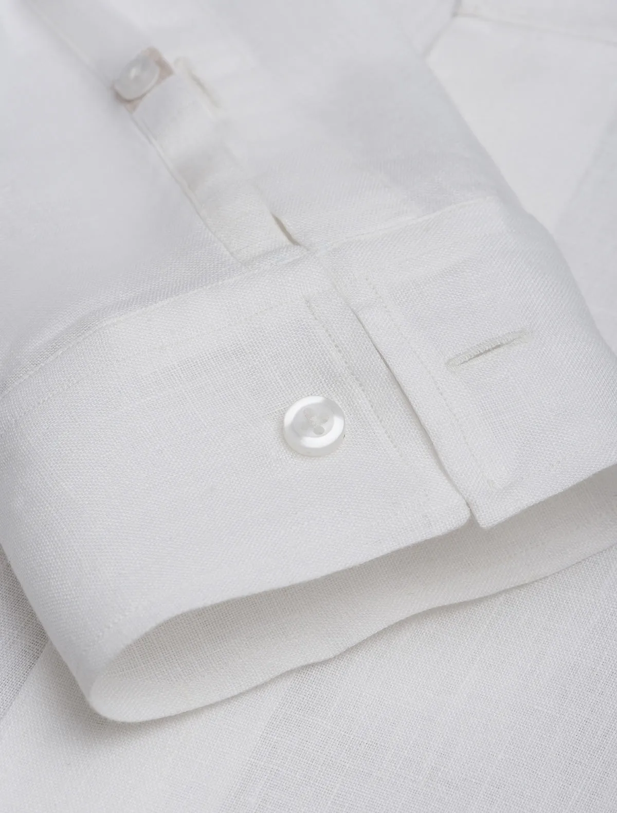 WHITE LINEN SHIRT